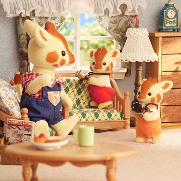 Sylvanian Families Giraffe Family - Image 3