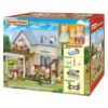 Sylvanian Families Courtyard Home Gift Set
